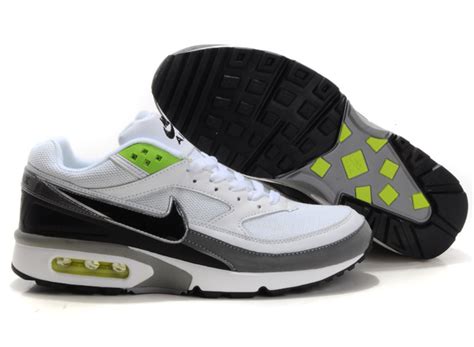 frauen's nike air max classic bw|nike air max 1990.